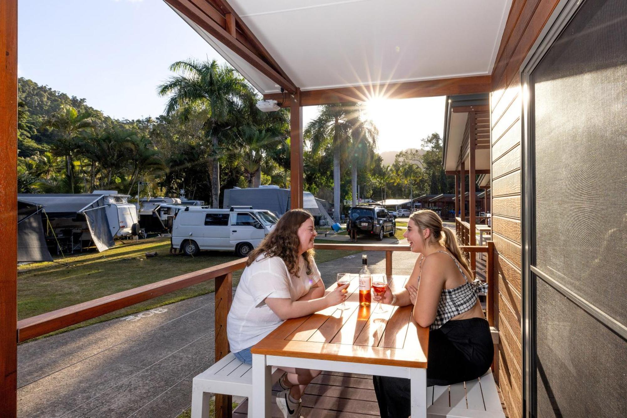 Big4 Whitsundays Tropical Eco Resort Airlie Beach Esterno foto